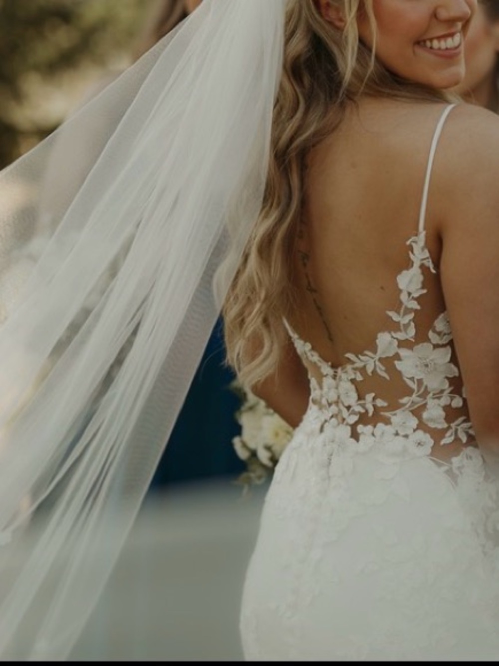 Enzoani “Posie” Wedding Dress **With matching Veil**